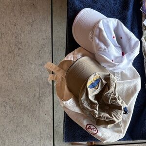 Fahrenheit White and Tan Men's Caps